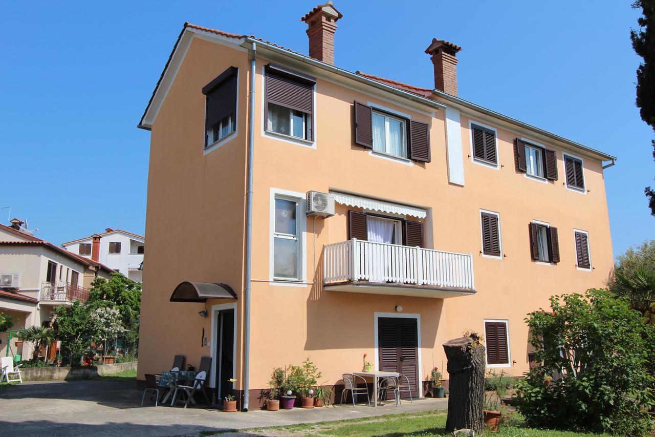 Apartments Rosanna Rovigno Esterno foto