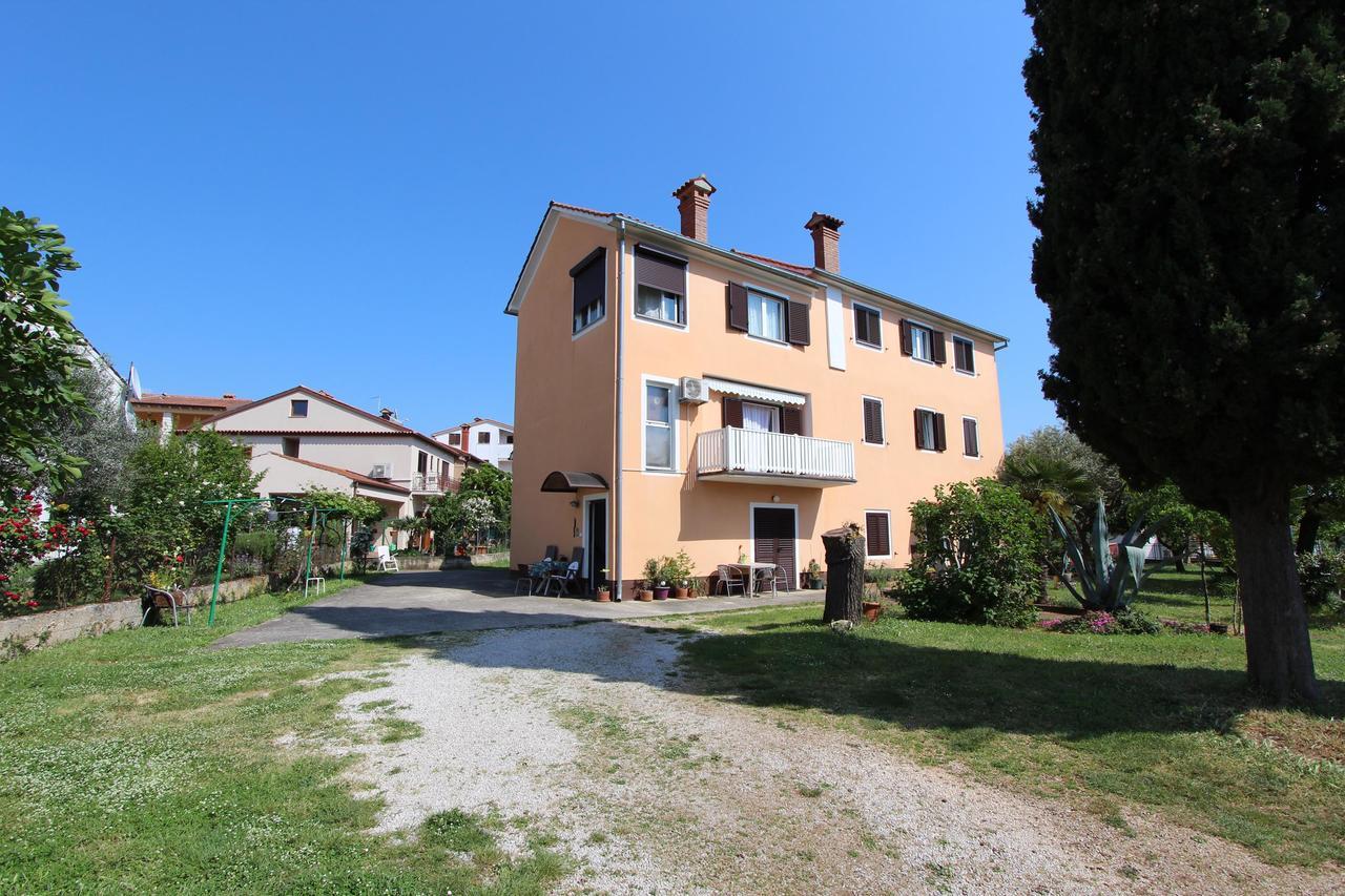 Apartments Rosanna Rovigno Esterno foto